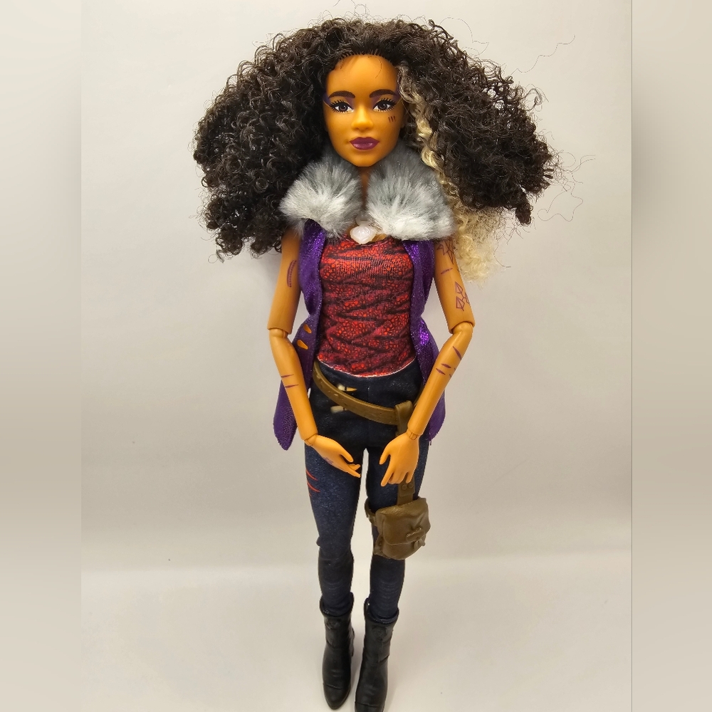Disney Zombies 2 Willa Lykensen Doll